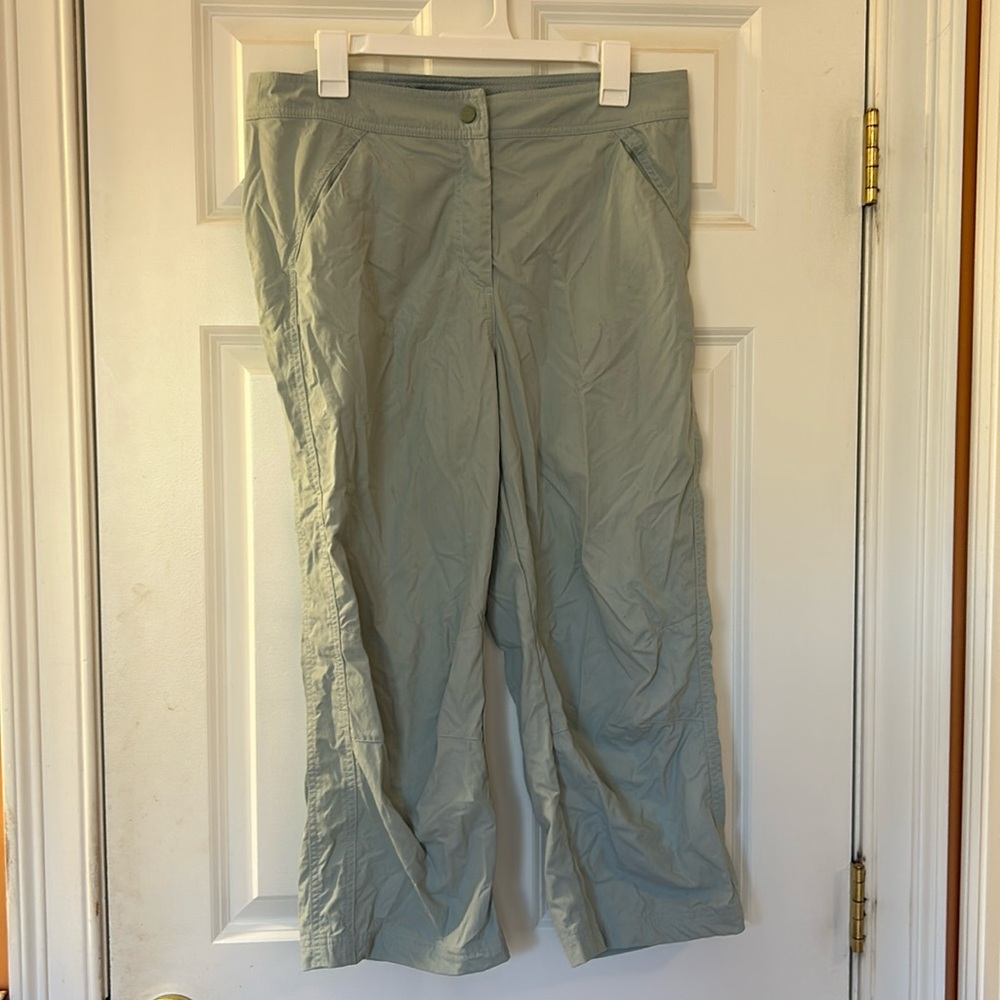 LL Bean Women’s Hiking Capri Pants